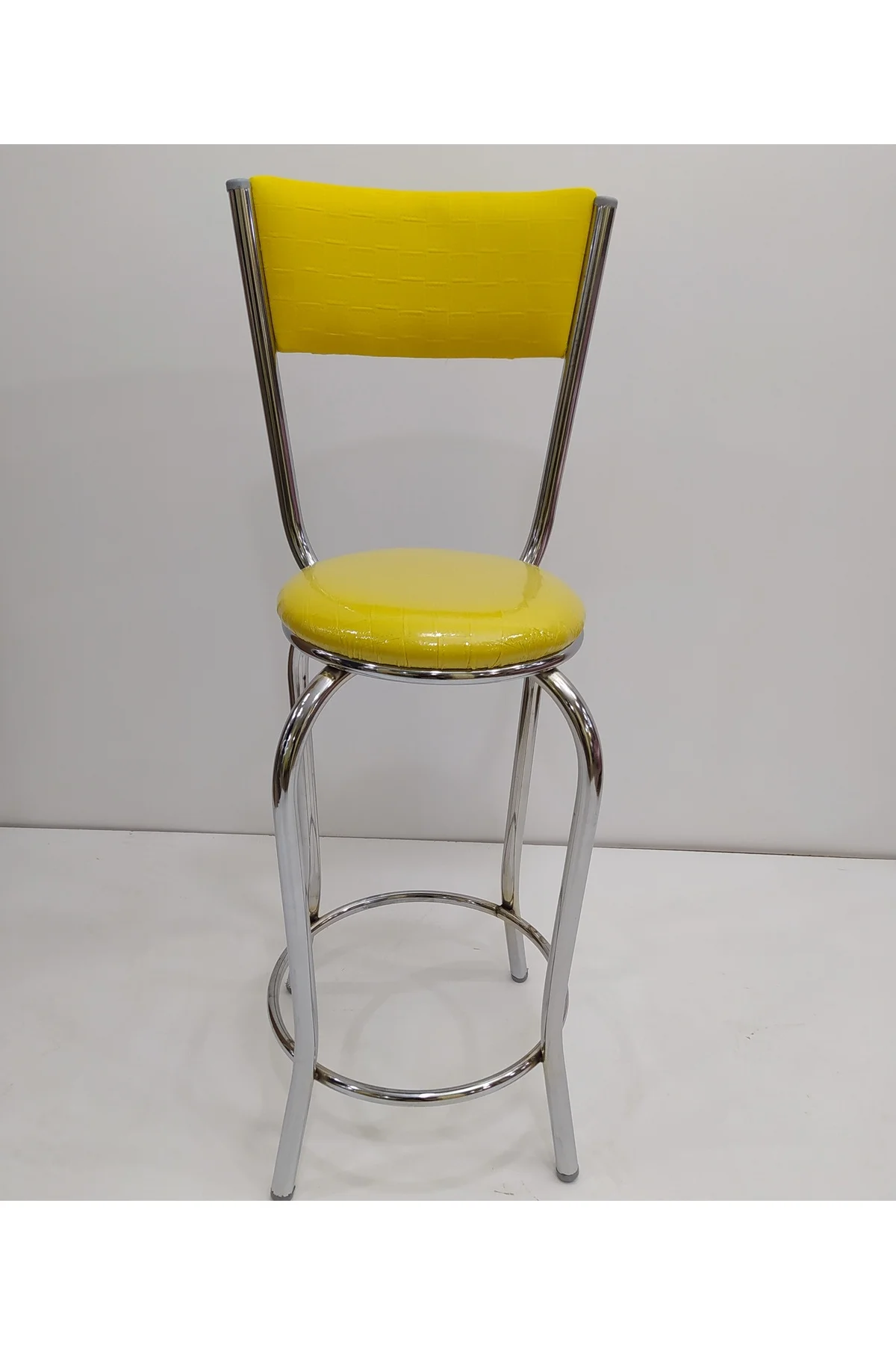 Sandalye 17858 BAR Tipi Yüksek Model Sarı 4 adet Metal nikelaj Suni Deri El Yapım Sandalye 17858 BAR Tipi Yüksek Model Sarı 4 adet Metal nikelaj Suni Deri El Yapım