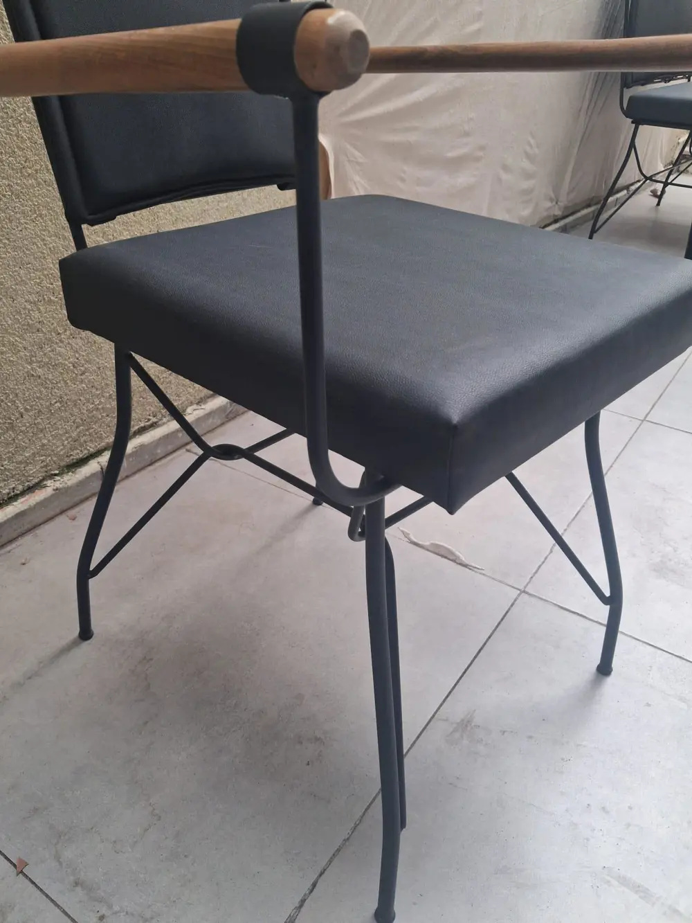 Sandalye 17983 PENYEZ Klasik Model Metal Siyah fırn boya ve sunid