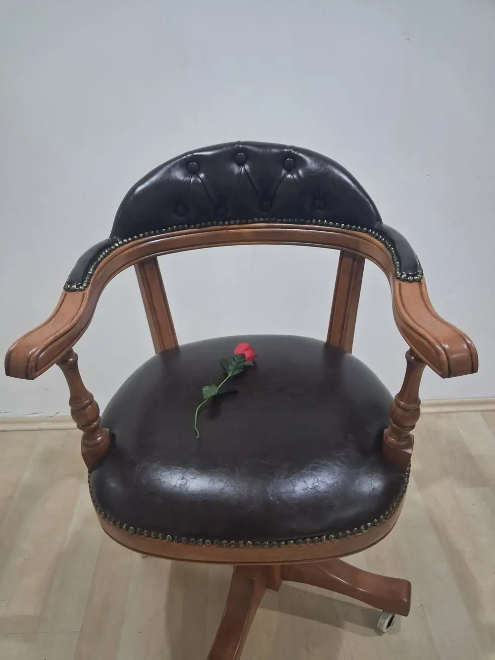Sandalye 198724 Zus 2168 AMATSÖR Model Tam Kolçak Ayk Parlk Cevz 