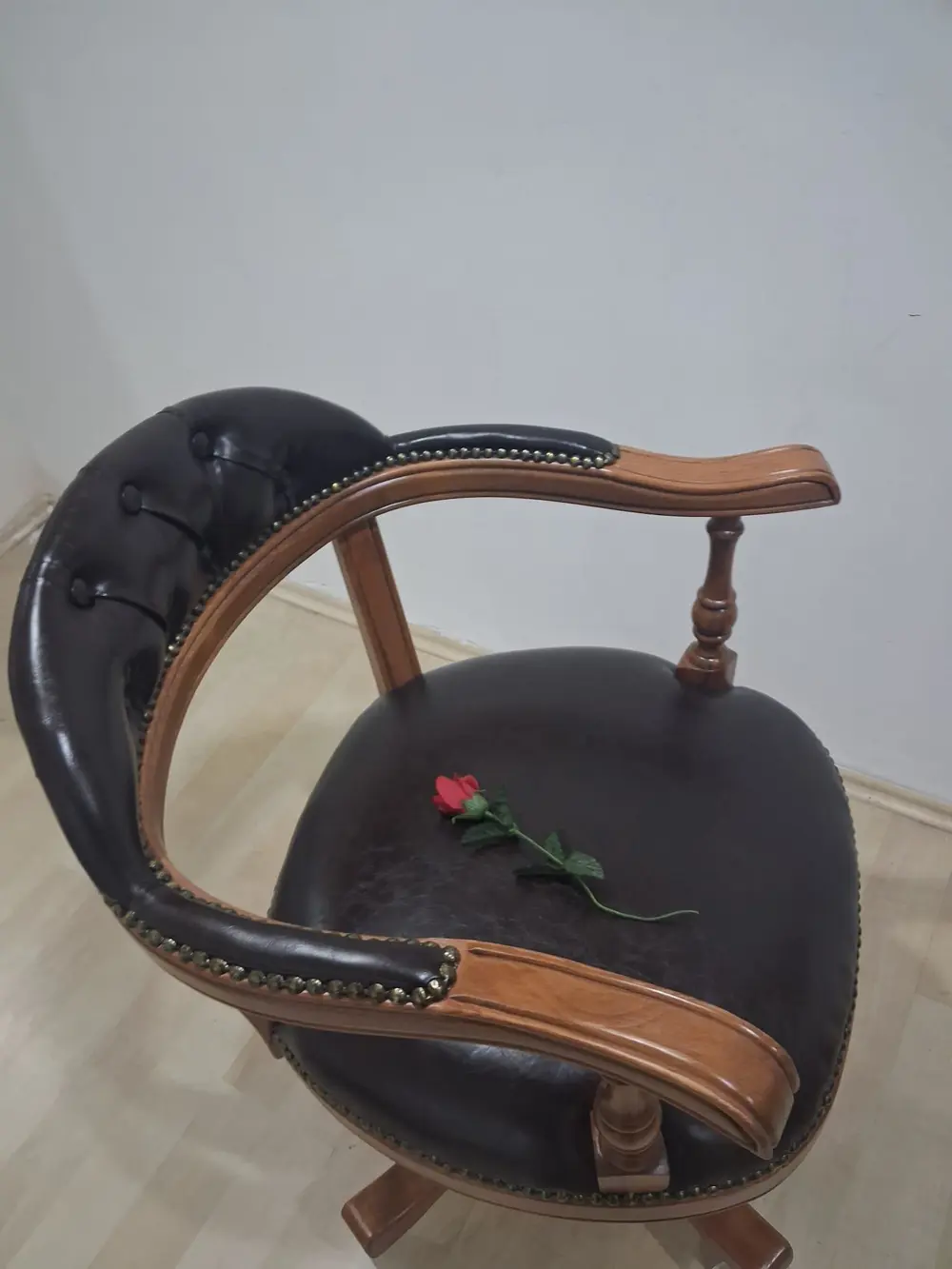 Sandalye 198724 Zus 2168 AMATSÖR Model Tam Kolçak Ayk Parlk Cevz 