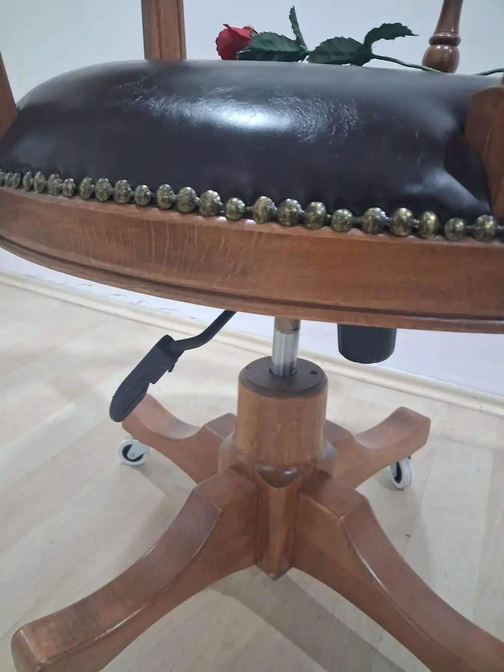 Sandalye 198724 Zus 2168 AMATSÖR Model Tam Kolçak Ayk Parlk Cevz 