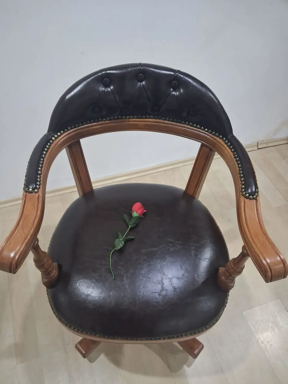Sandalye 198724 Zus 2168 AMATSÖR Model Tam Kolçak Ayk Parlk Cevz 