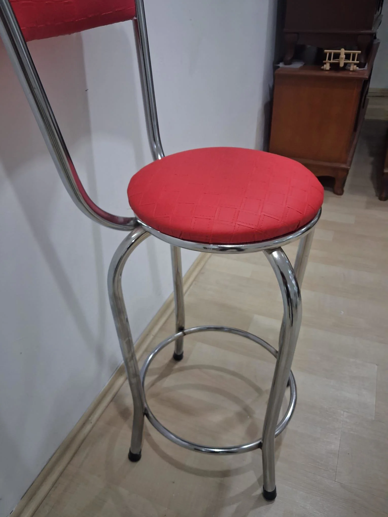 Sandalye Bar Tabure 90676 Model Kırmızı Suni Deri Döşem Metal Kro