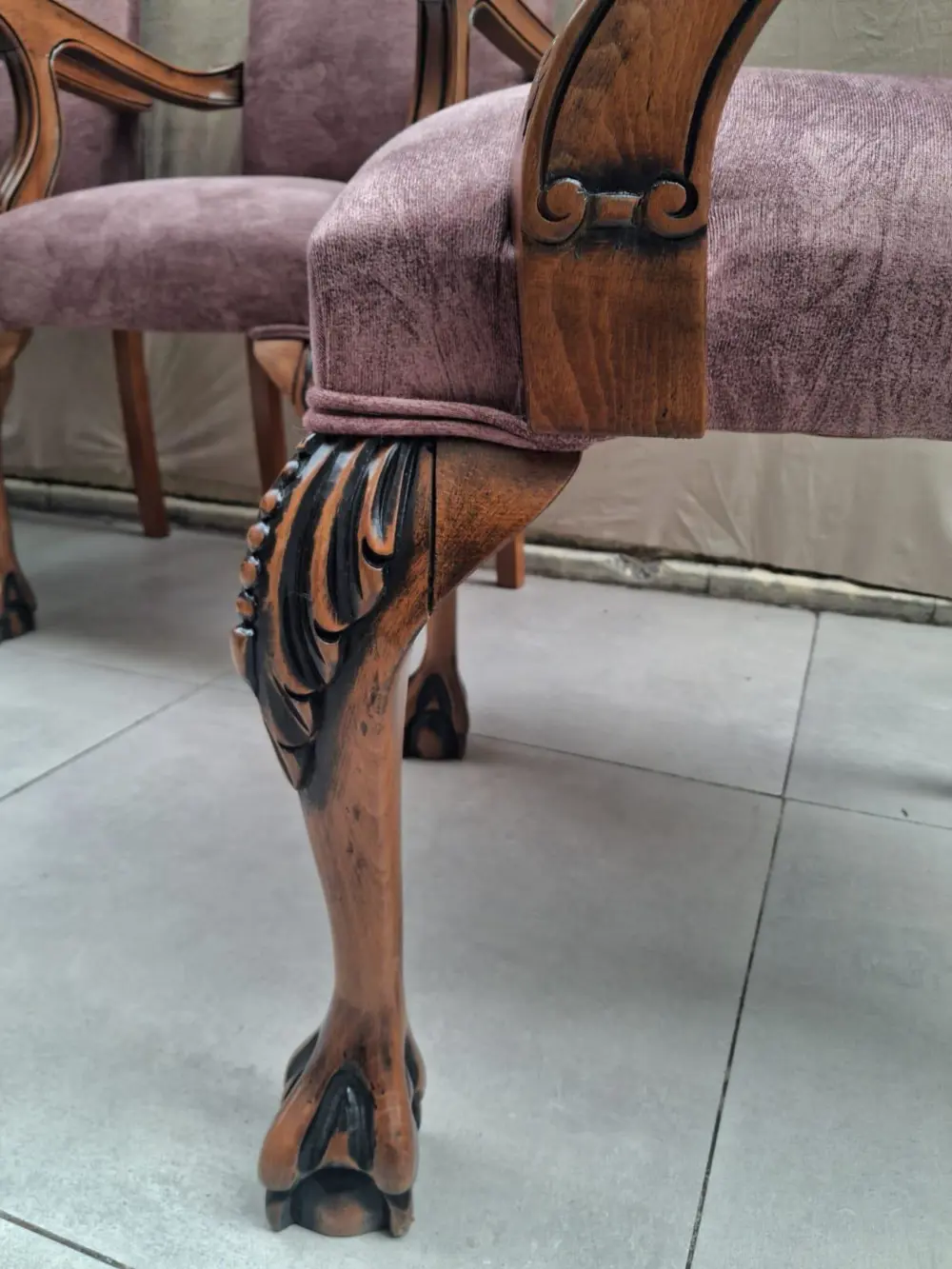 Sandalye Berjer Bengi 90620 Model Aslan Ayak  Oymalı Gölge Desen 