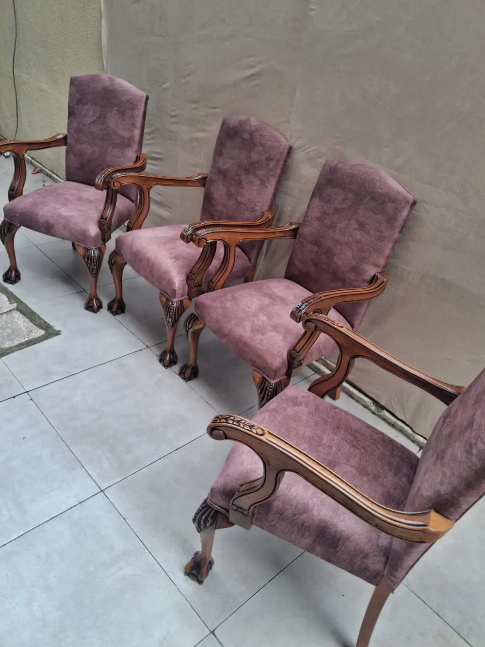 Sandalye Berjer Bengi 90620 Model Aslan Ayak  Oymalı Gölge Desen 