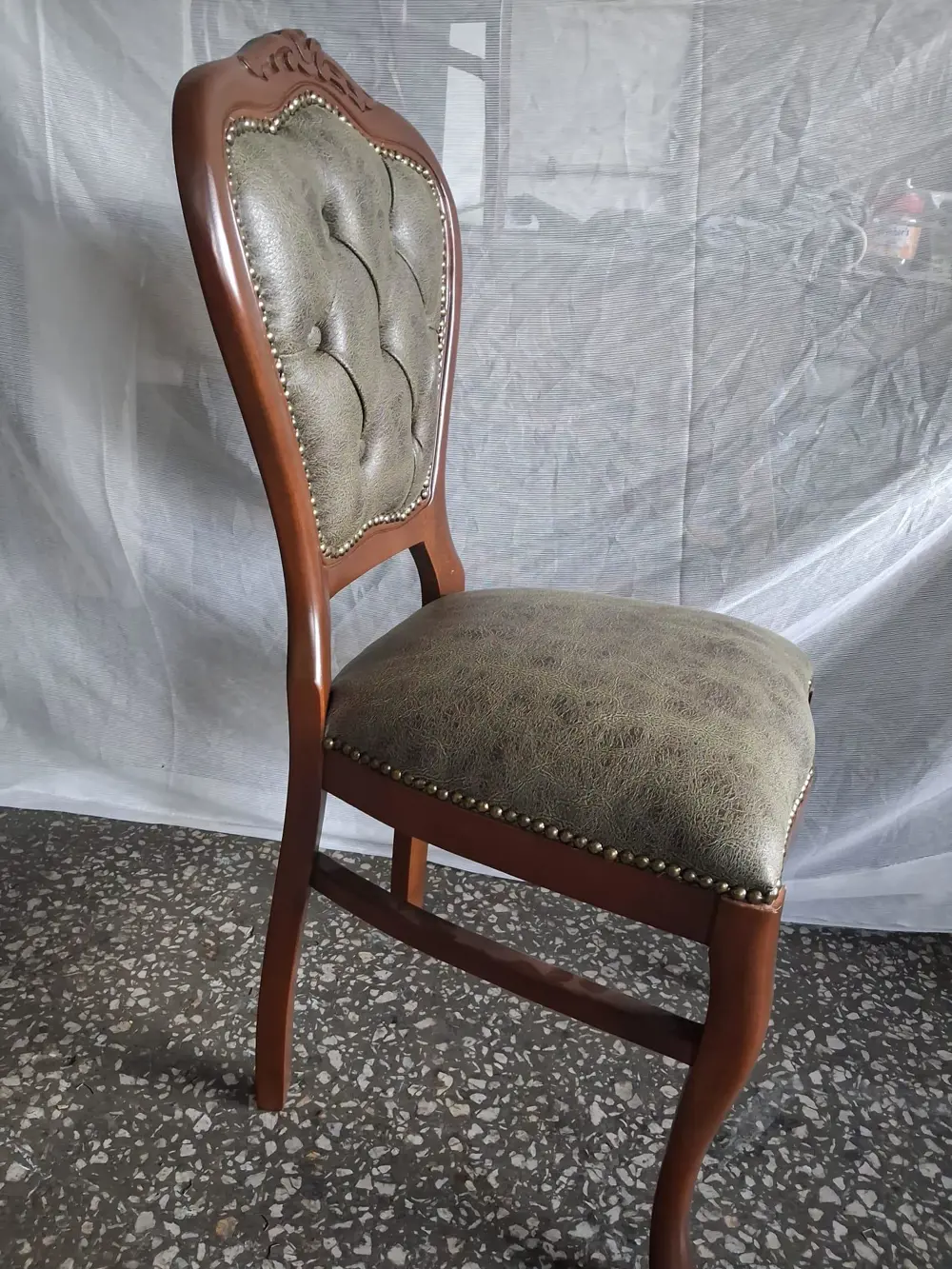 Sandalye Klasik 90611 Model Kayın Aslan Ayak Ceviz Nubuk Kumaş 1 Sandalye Klasik 90611 Model Kayın Aslan Ayak Ceviz Nubuk Kumaş 1