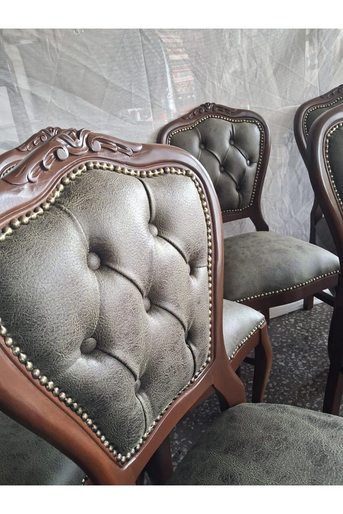 Sandalye Klasik 90614 Model Kayın Aslan Ayak Ceviz Nubuk Kumaş 8 Adet El Yapım Sandalye Klasik 90614 Model Kayın Aslan Ayak Ceviz Nubuk Kumaş 8 Adet El Yapım - Görsel 3