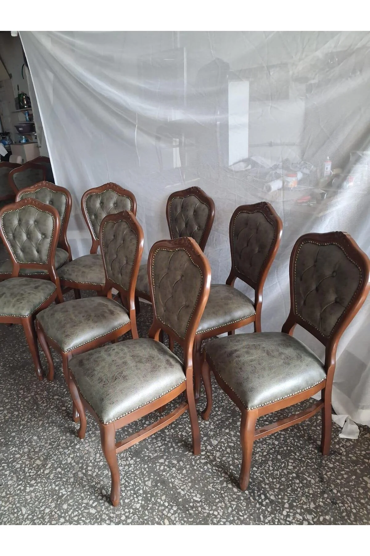 Sandalye Klasik 90614 Model Kayın Aslan Ayak Ceviz Nubuk Kumaş 8 Adet El Yapım Sandalye Klasik 90614 Model Kayın Aslan Ayak Ceviz Nubuk Kumaş 8 Adet El Yapım - Görsel 5