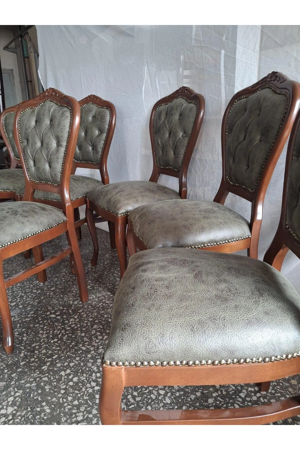 Sandalye Klasik 90613 Model Kayın Aslan Ayak Ceviz Nubuk Kumaş 6 Adet El Yapım Sandalye Klasik 90613 Model Kayın Aslan Ayak Ceviz Nubuk Kumaş 6 Adet El Yapım - Görsel 4