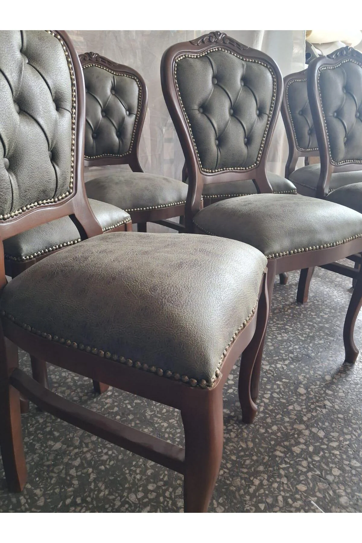 Sandalye Klasik 90614 Model Kayın Aslan Ayak Ceviz Nubuk Kumaş 8 Adet El Yapım Sandalye Klasik 90614 Model Kayın Aslan Ayak Ceviz Nubuk Kumaş 8 Adet El Yapım - Görsel 2
