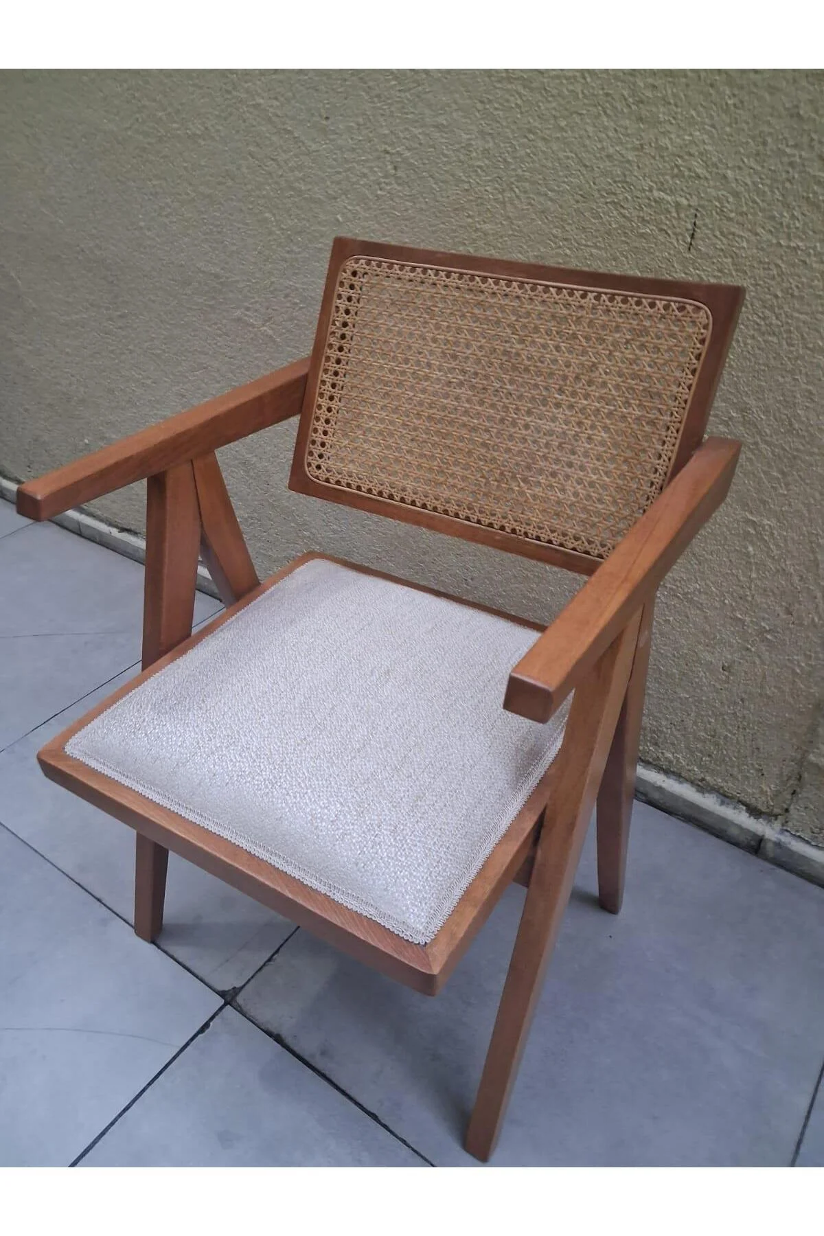 Sandalye ters V Ayak 90547 zus 122 hazeran model Ahşap Kayın Ceviz Lake Boya 4 ad Sandalye ters V Ayak 90547 zus 122 hazeran model Ahşap Kayın Ceviz Lake Boya 4 ad