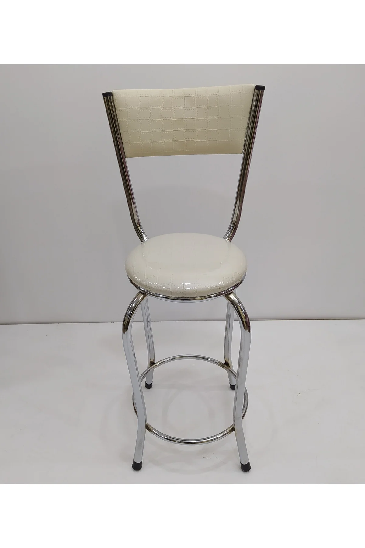 Sandalye17857 BAR Yüksek Model KREM 4ad Metal nikelaj Suni deri döşem El yapım Sandalye17857 BAR Yüksek Model KREM 4ad Metal nikelaj Suni deri döşem El yapım
