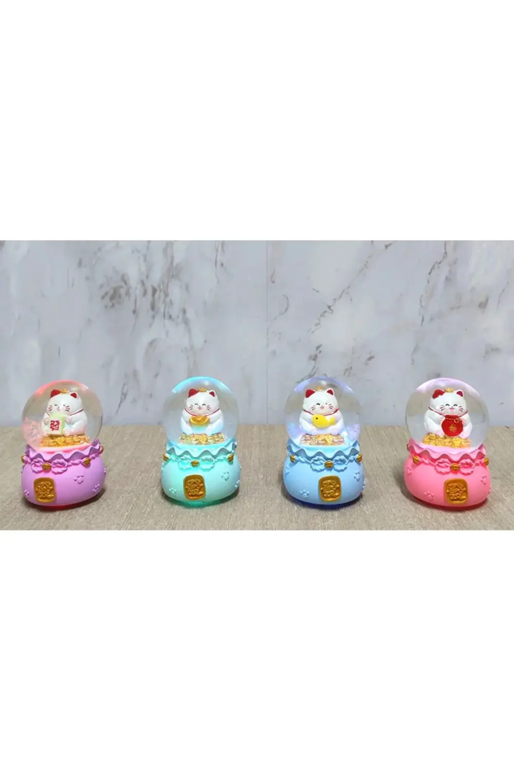 Şans Kedisi Işıklı Kar Küresi