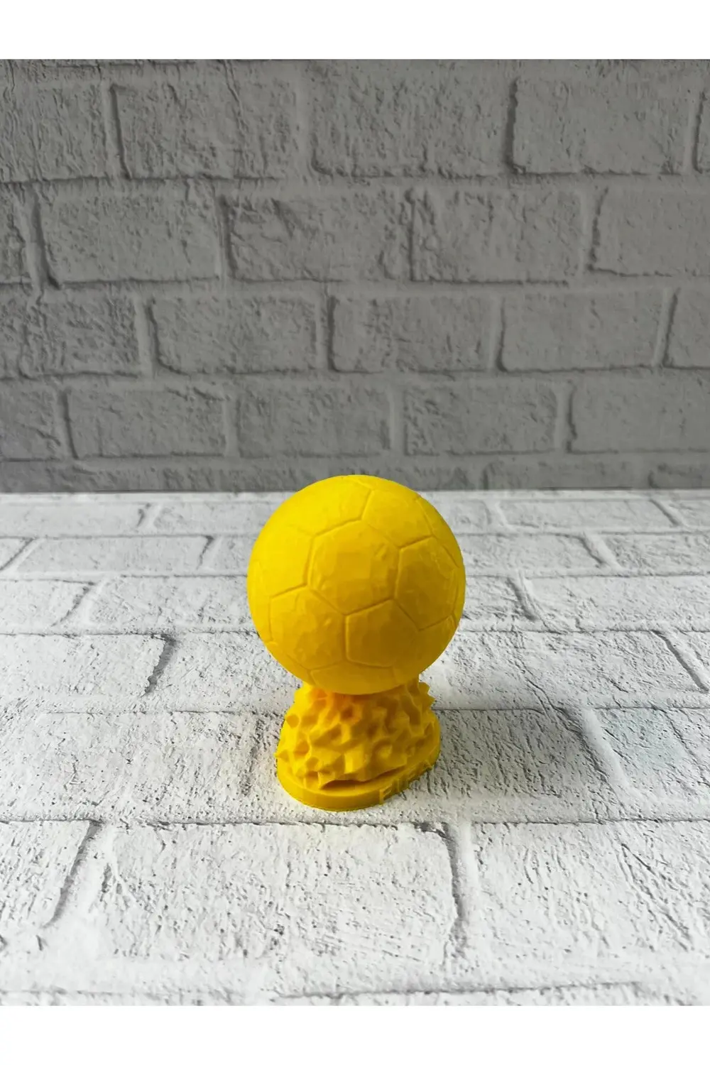 Sarı FIFA Topu Dekoratif Biblo 10cm Modern Masa Üstü Aksesuar