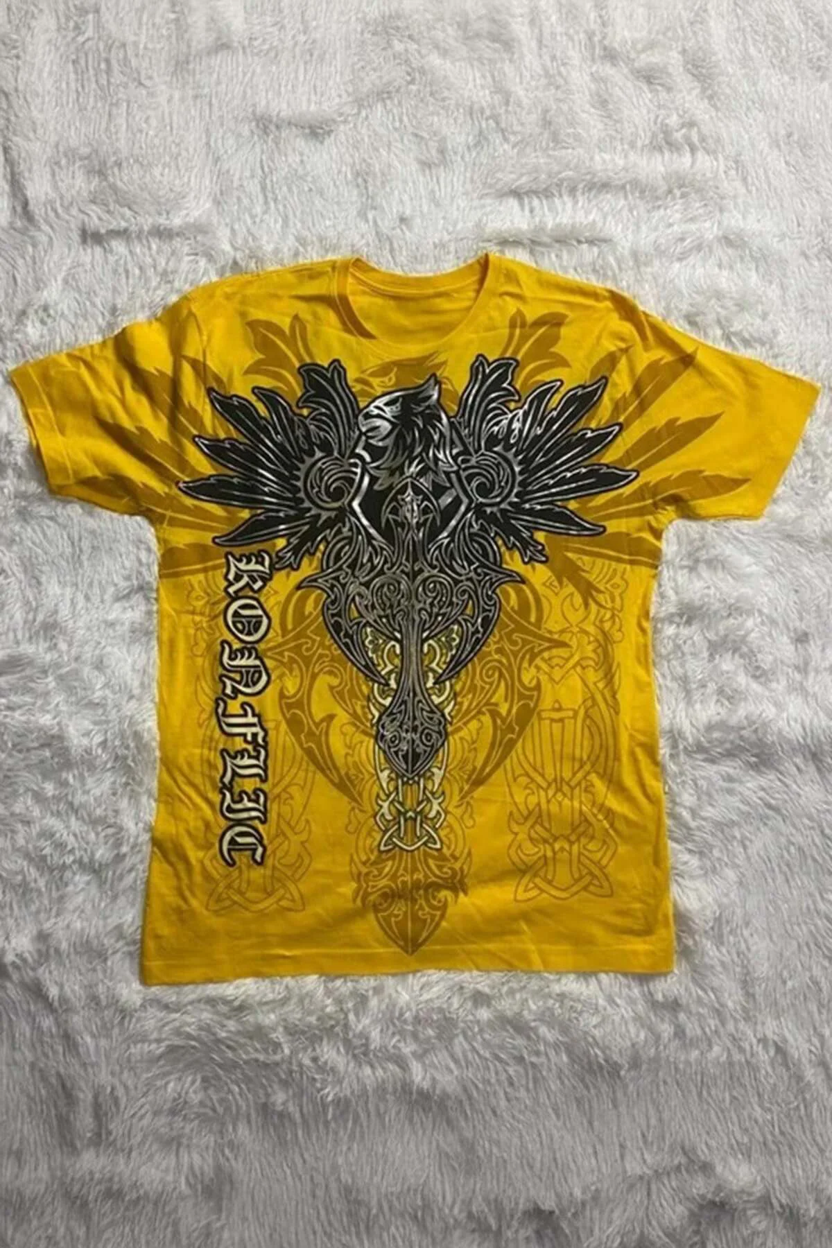 Sarı Gotik Kor Flec Tribal Y2K Unisex T-Shirt