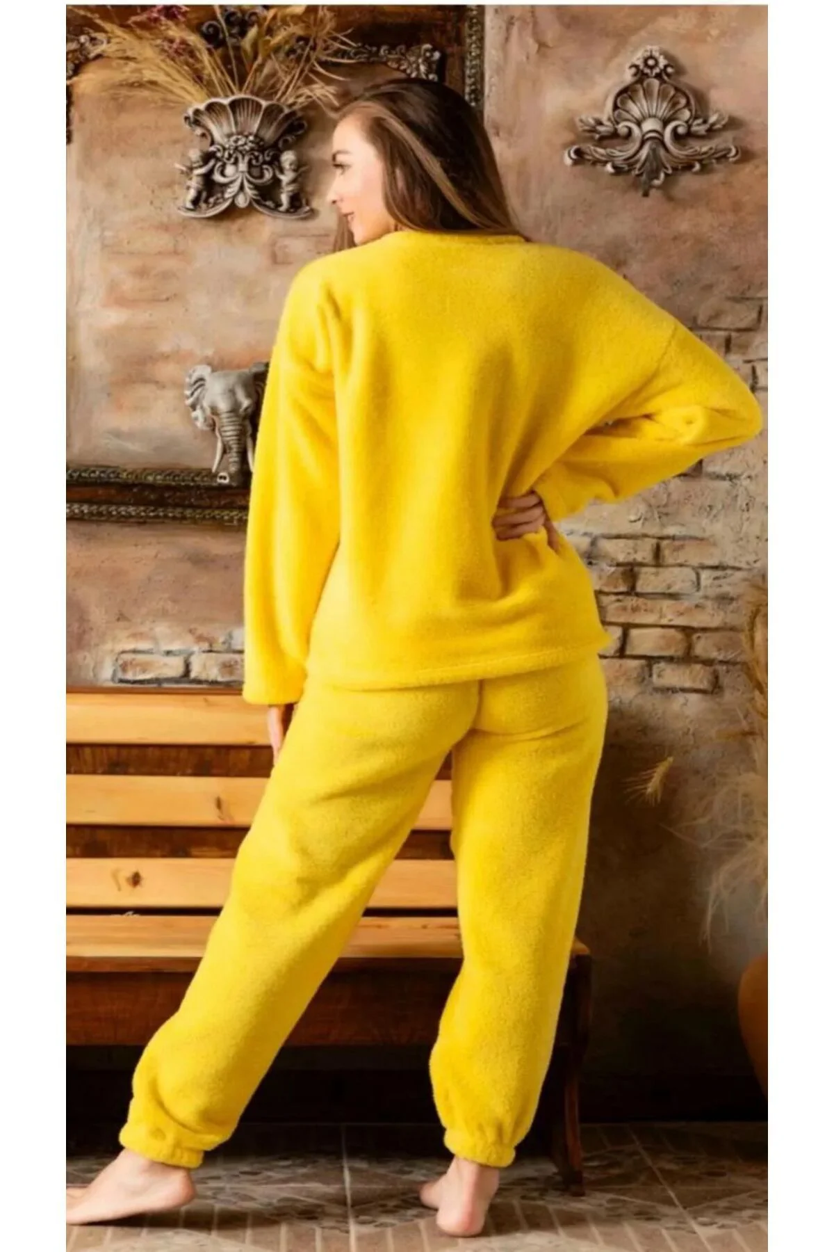 sarı Peluş Pijama Takımı
