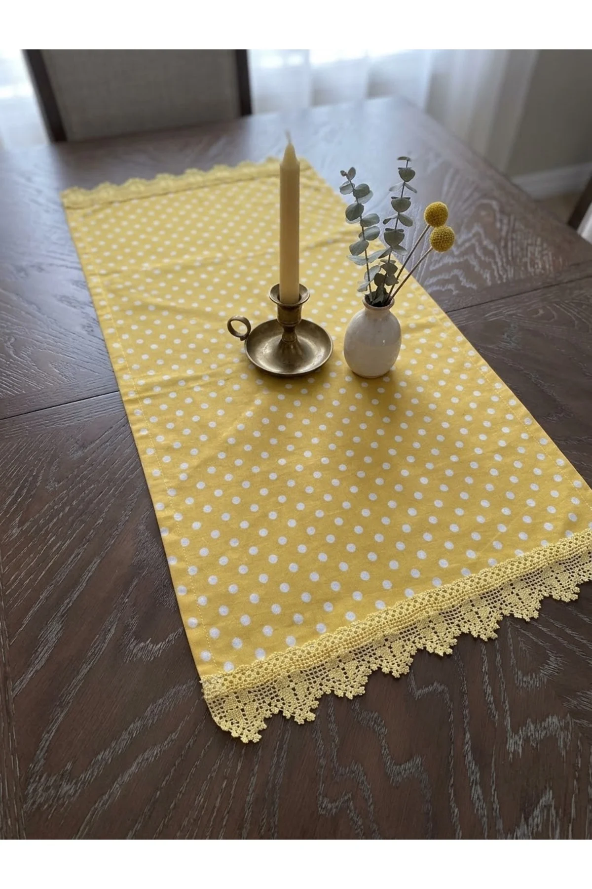 Sarı Puantiyeli Dantelli Runner - Masalara Şıklık Katan Pamuklu Runner (90x50 cm)