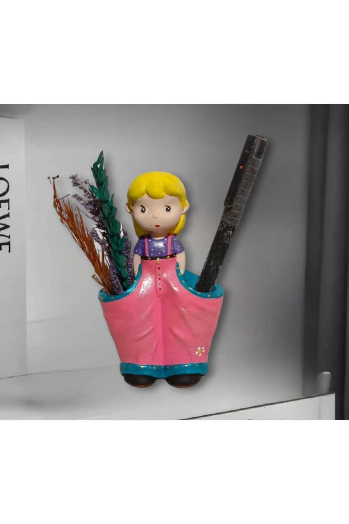 Sarışın Bol Paça Çiftçi Kız Kalemlik & Saksı & Dekoratif Biblo