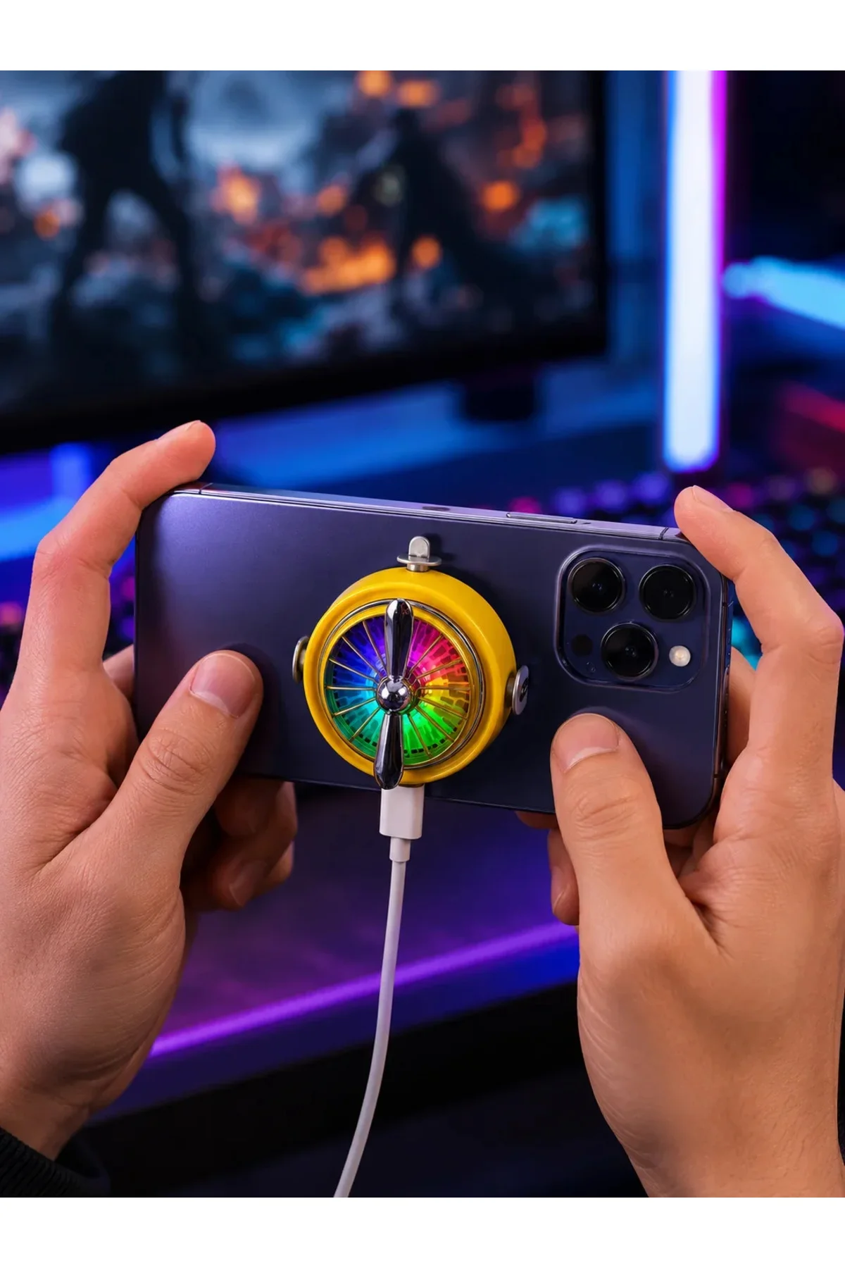 Şarj Edilebilir RGB Telefon Soğutucu Oyun Fanı Şarj Edilebilir RGB Telefon Soğutucu Oyun Fanı