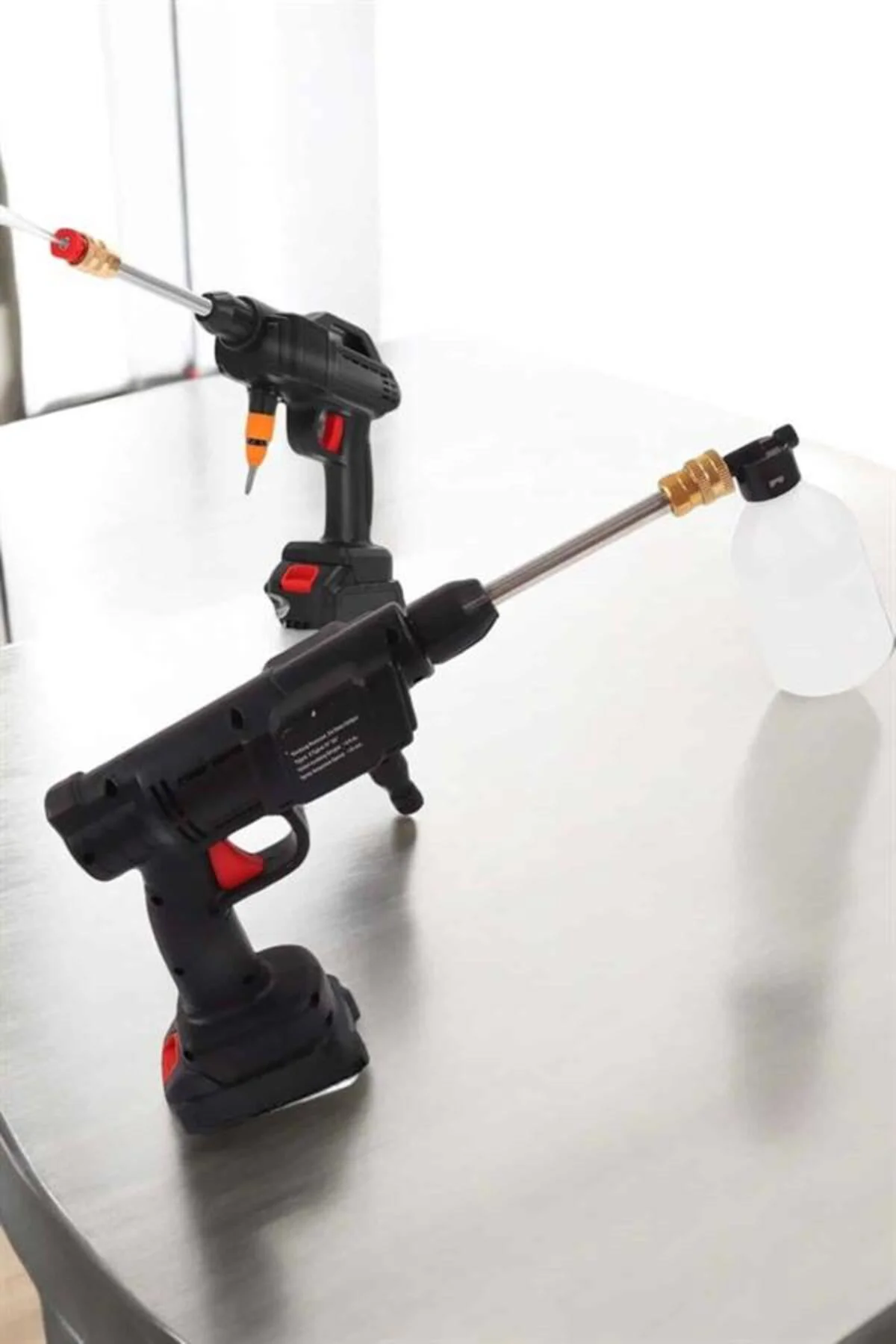 Şarjlı Oto Yıkama Tabancası Su Basınçlı Hazneli Bataryalı - Lisin