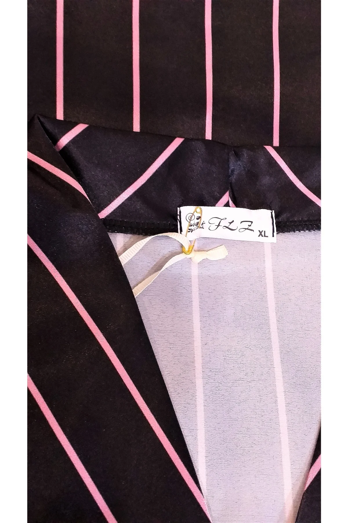 Saten Büstiyerli Pijama Takımı Pembe Çizgili Siyah - Görsel 2