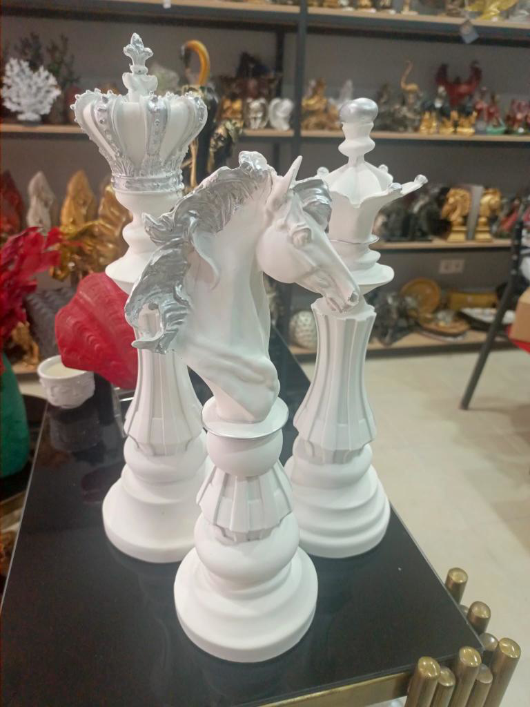 SATRANÇ TAKIMI ŞAH VEZİR AT BEYAZ 3 LÜ BİBLO