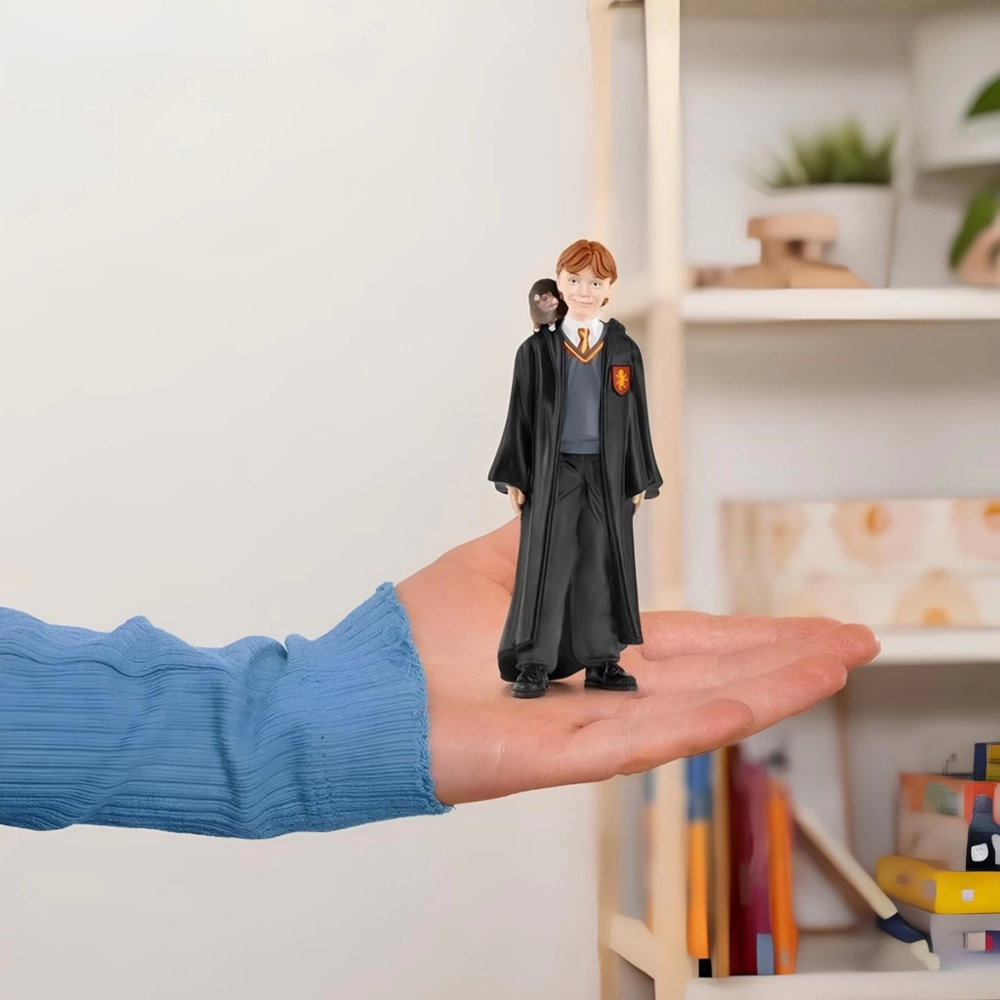 Schleich Ron Weasley Scabbers 42634 Schleich Ron Weasley Scabbers 42634