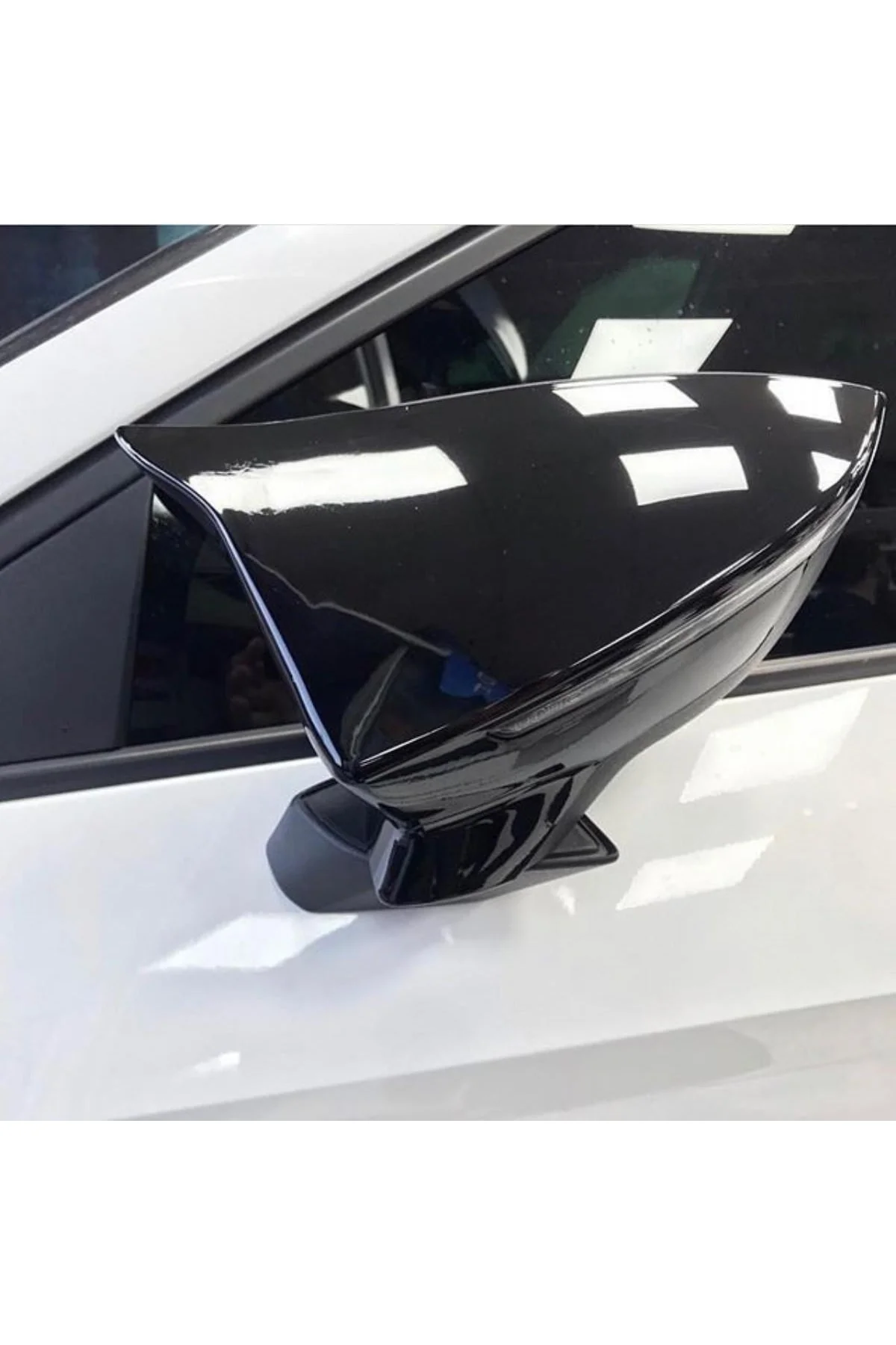 Seat Ibiza 2017 Sonrası Uyumlu Yarasa Ayna Kapağı