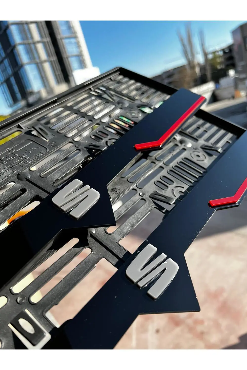SEAT Uyumlu Logolu Pleksi Plakalık 2 Adet(1 Takım)