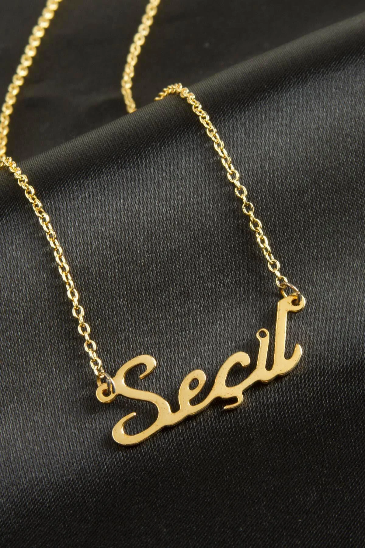 Seçil Isimli Kolye (Kişiye Özel) Seçil Isimli Kolye (Kişiye Özel)