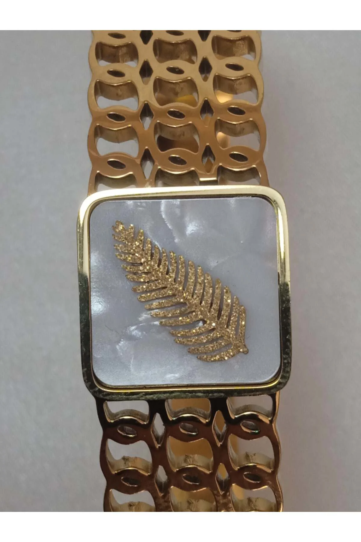 Sedefli Çelik Gold Renkli Kelepçe