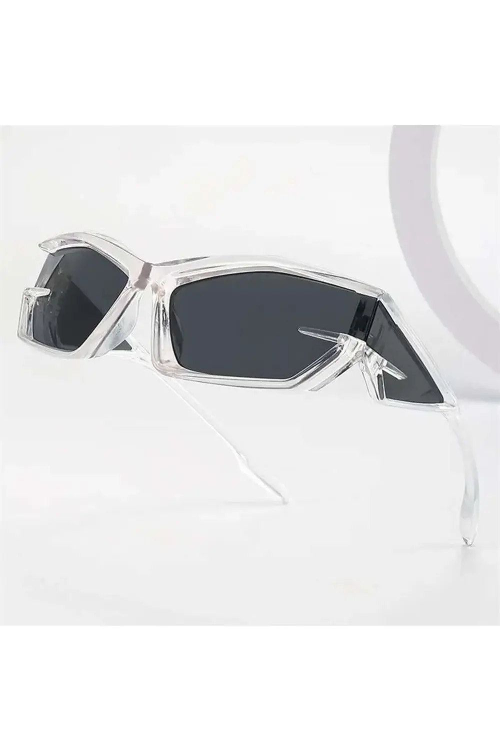 Şeffaf Çerçeveli Fütüristik Güneş Gözlüğü