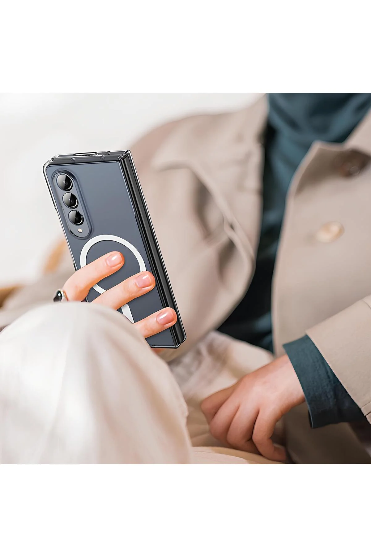 Şeffaf Mika Sararmaz Sert Magsafe Kılıf Galaxy Z Fold 4