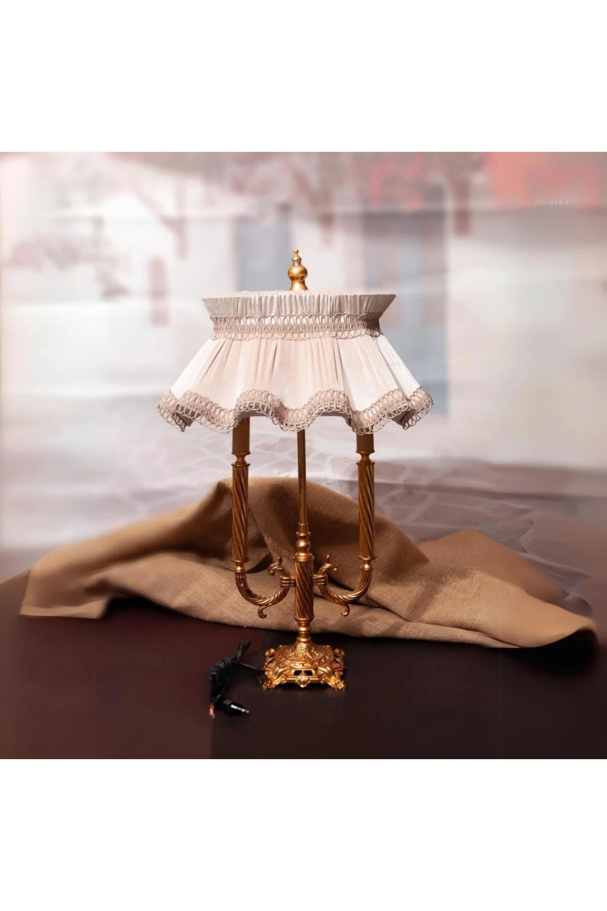 Şehrazat Abajur 70x45cm. Bronz Ayak Vizon Şapka