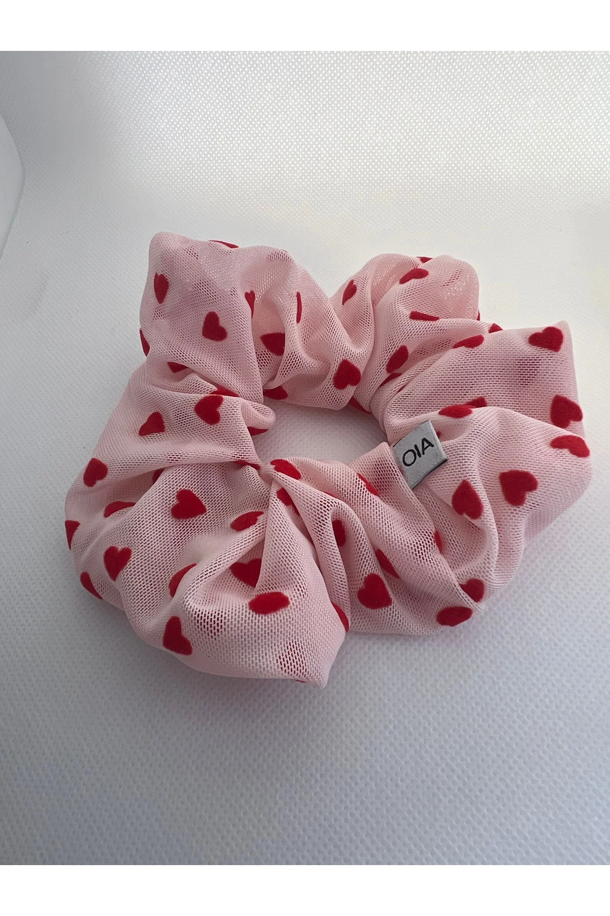 Şeker Pembe Kırmızı Kabartma Kalp Detay Scrunchie Lastik Toka