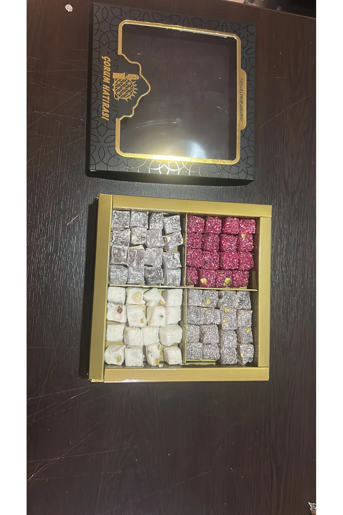 Şekerci efeler çifte kavrulmuş antep fıstıklı lokum 400 gr (hediyelik kutu) narlı, vanilyalı, kakaolu, pudra şekerli