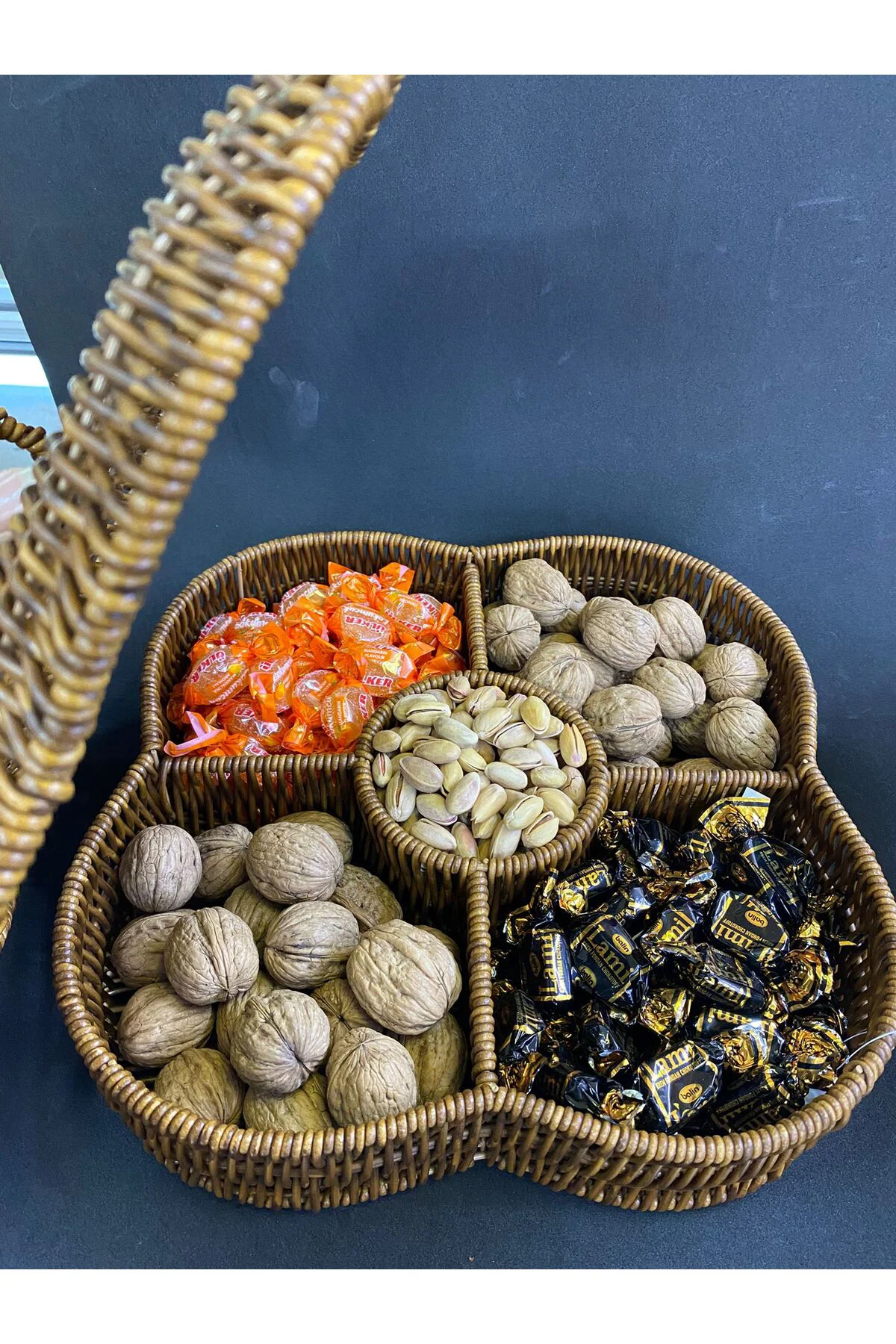 Sentetik Rattan Kapaklı Bölmeli 4’Lü Çerezlik Meyvelik 30*30*8,5