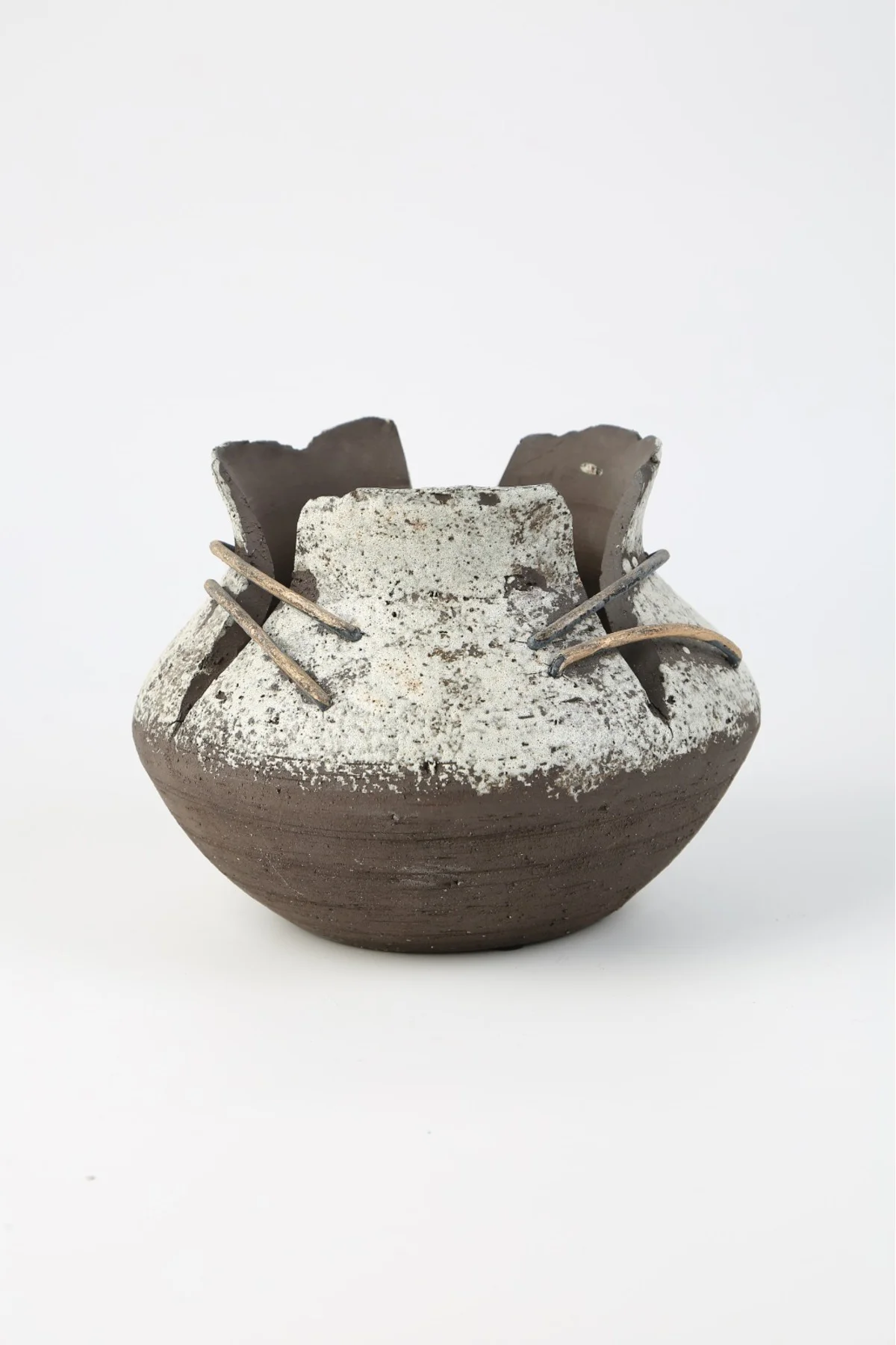 Seramik Bağcık Çiçeklik Vazo 21*21*15.5 cm