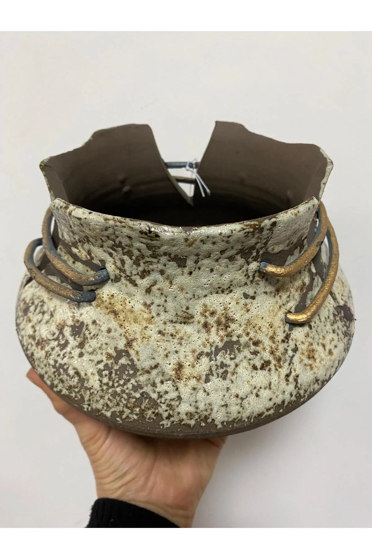 Seramik Bağcık Çiçeklik Vazo 21*21*15.5 cm