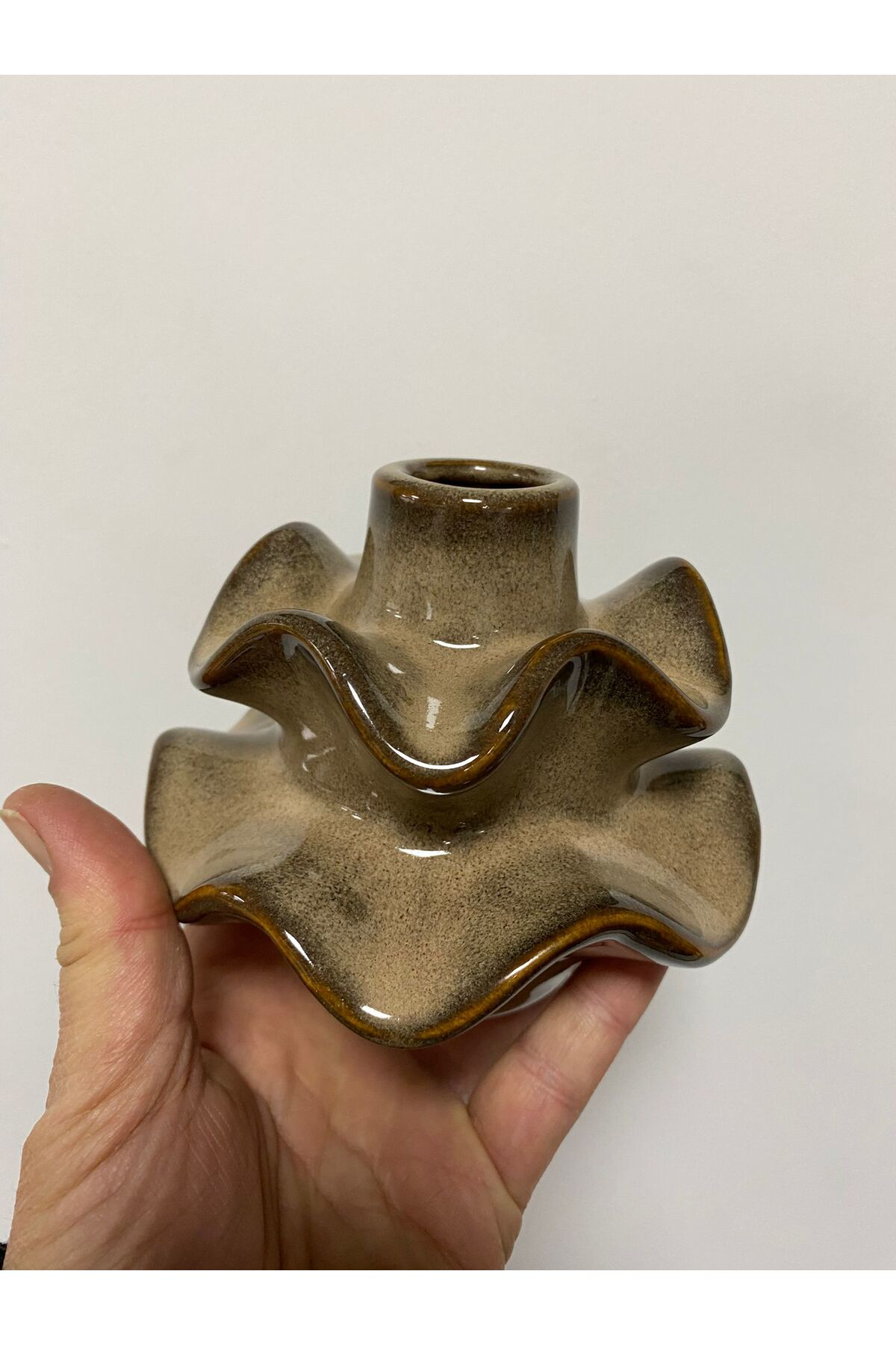 Seramik Dalgalı Vazo 12*12.3*10 cm