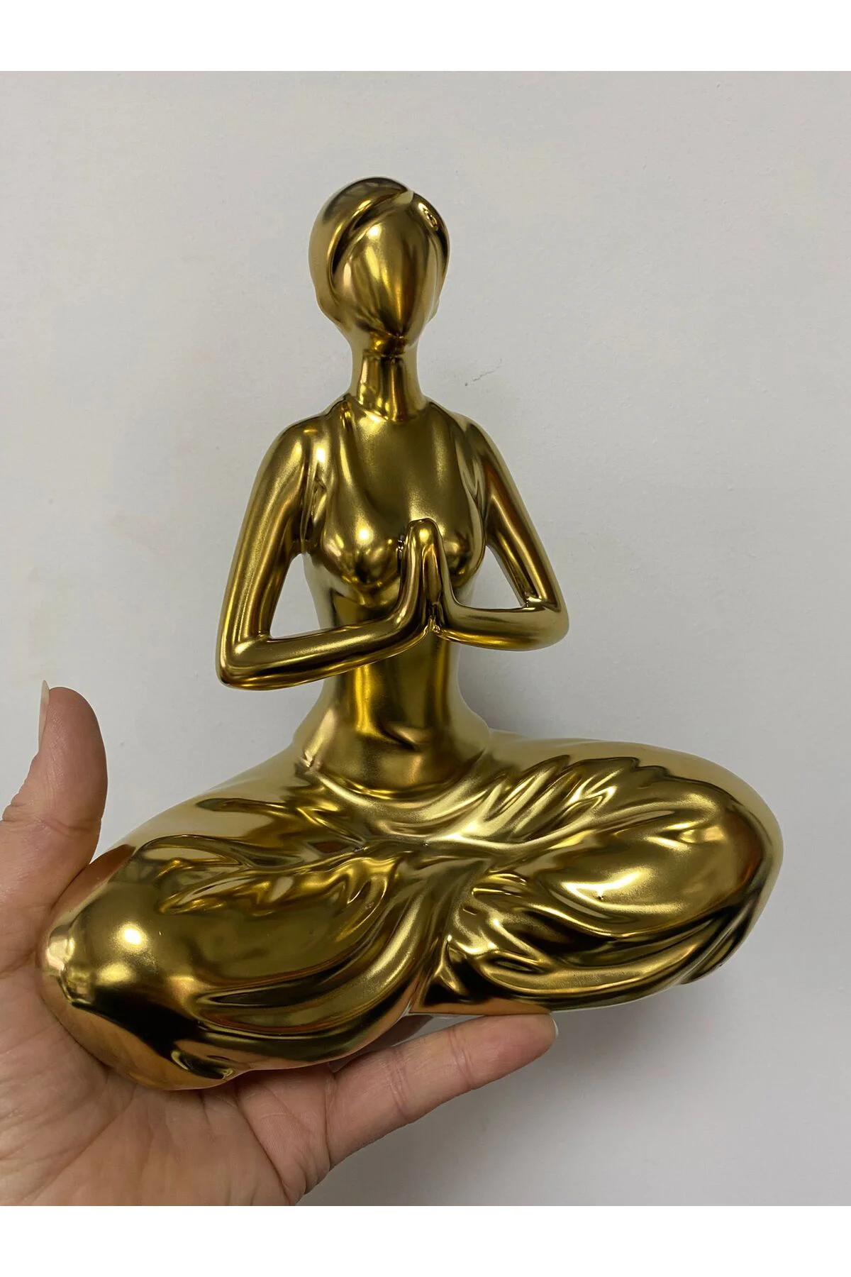 Seramik Yoga Yapan Biblo Gold Renk 20 cm