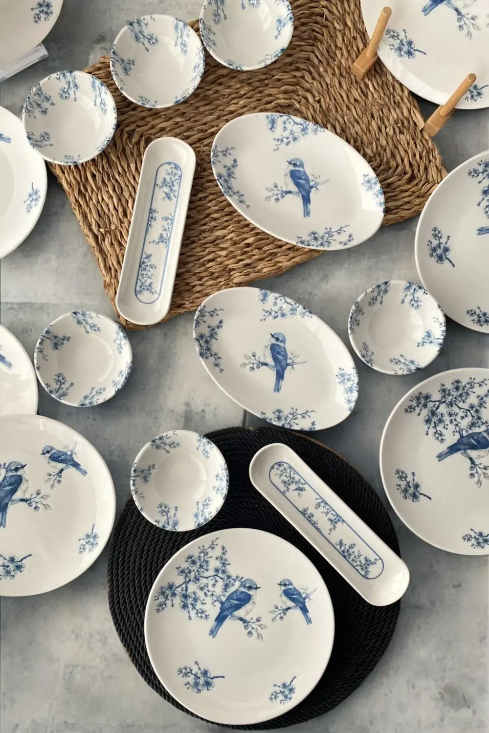 Serenat 22 Parça 12 Kişilik Porselen Kahvaltı Takımı