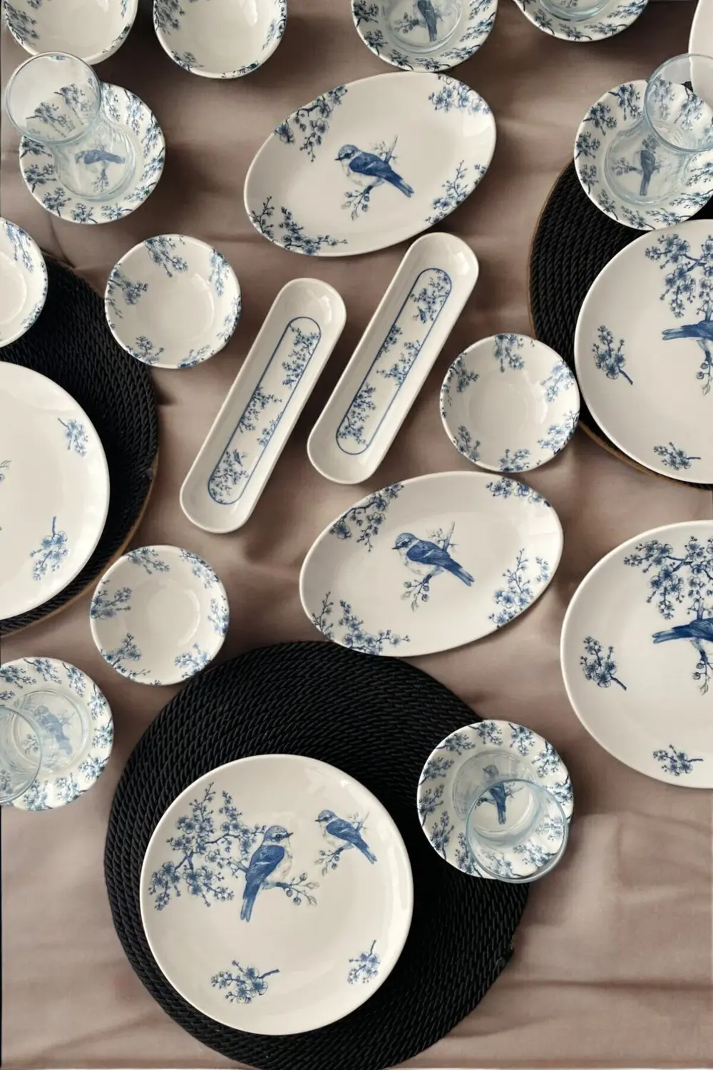 Serenat 46 Parça 12 Kişilik Porselen Kahvaltı Takımı