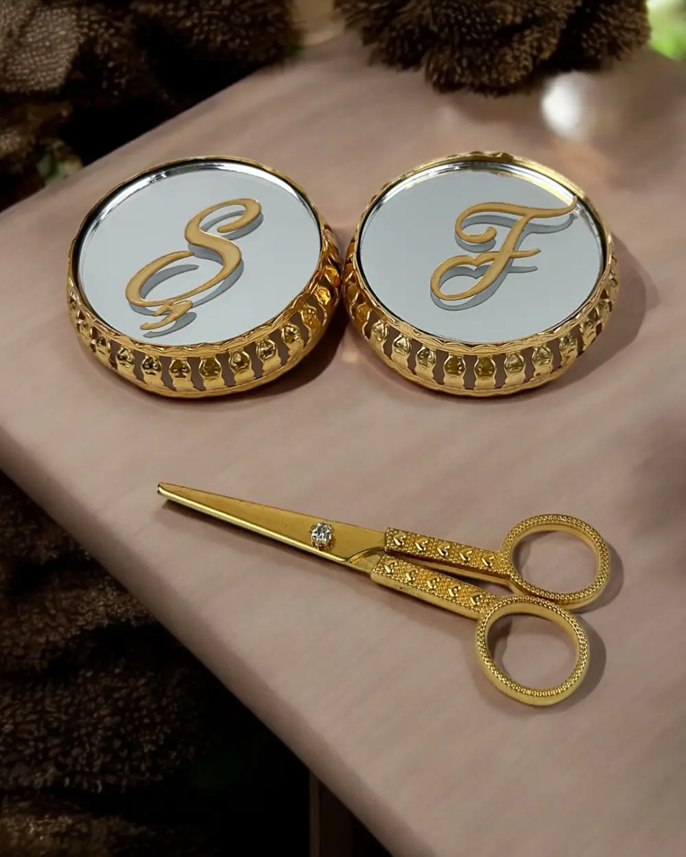 Sereno Gold Aynalı Yükselti ve Söz Makası Seti Sereno Gold Aynalı Yükselti ve Söz Makası Seti