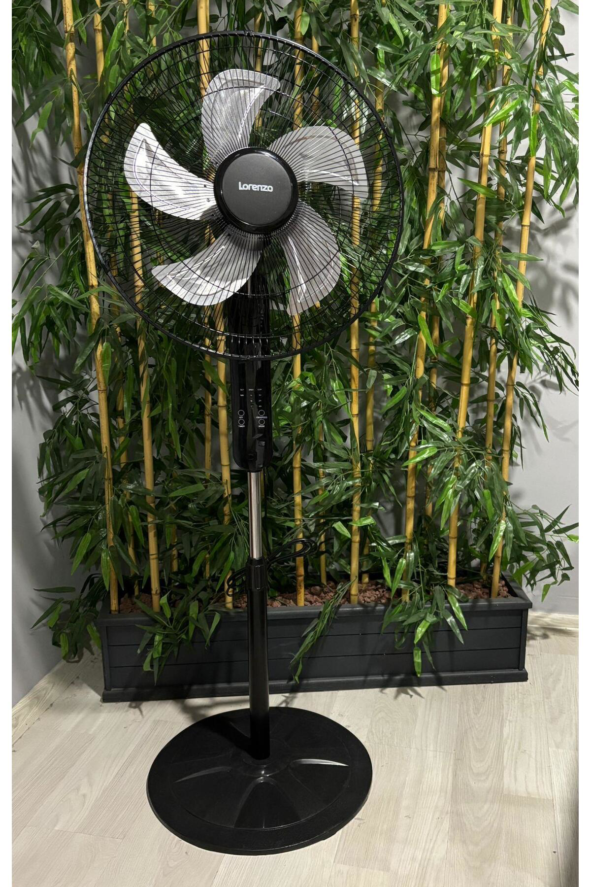 Serin Uzaktan Kumandalı 18" Stand Fan Ayaklı Vantilatör