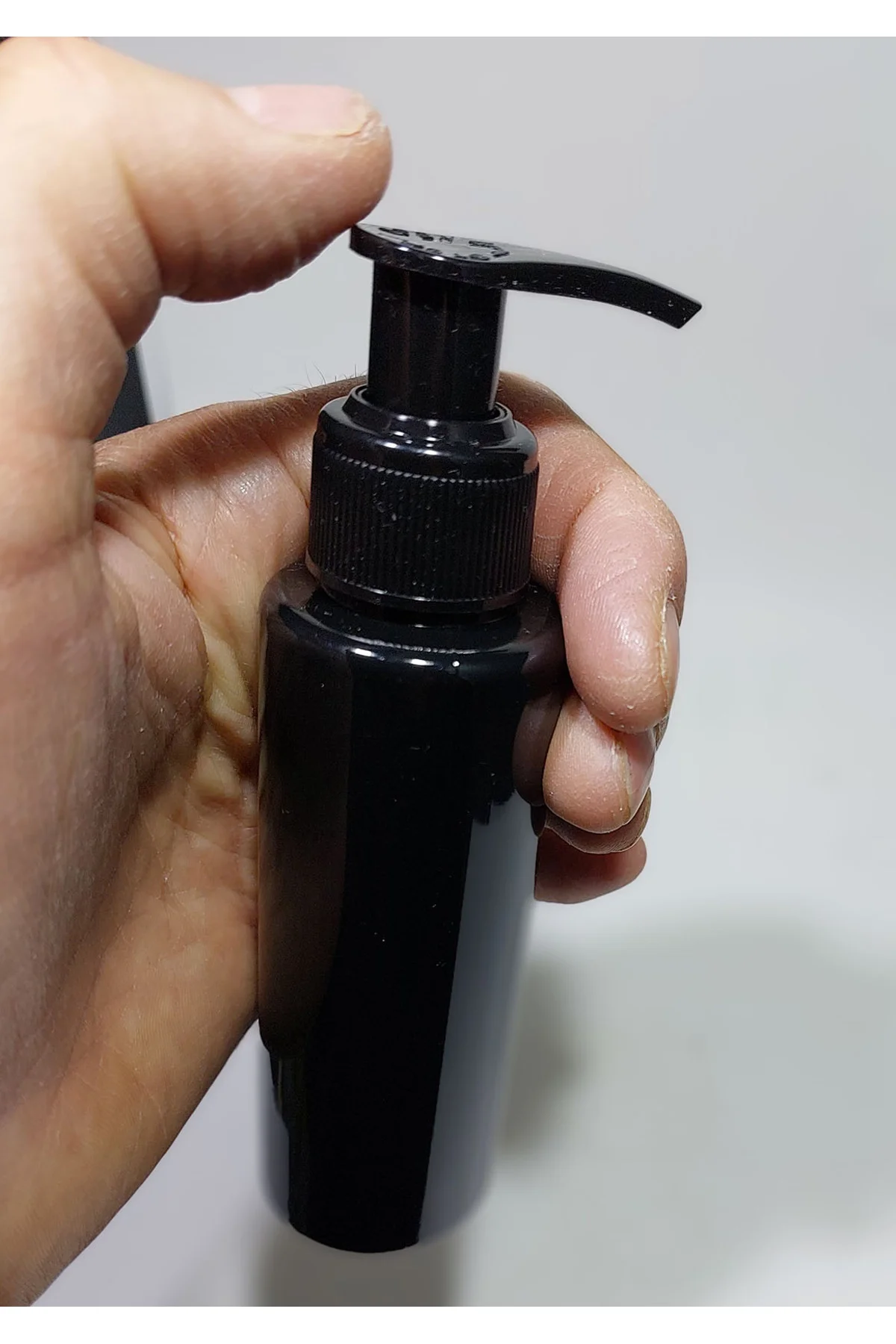 Sert Plastik 100 Ml Boş Sprey Kolonya Dezenfektan Şişesi + Sıvı S