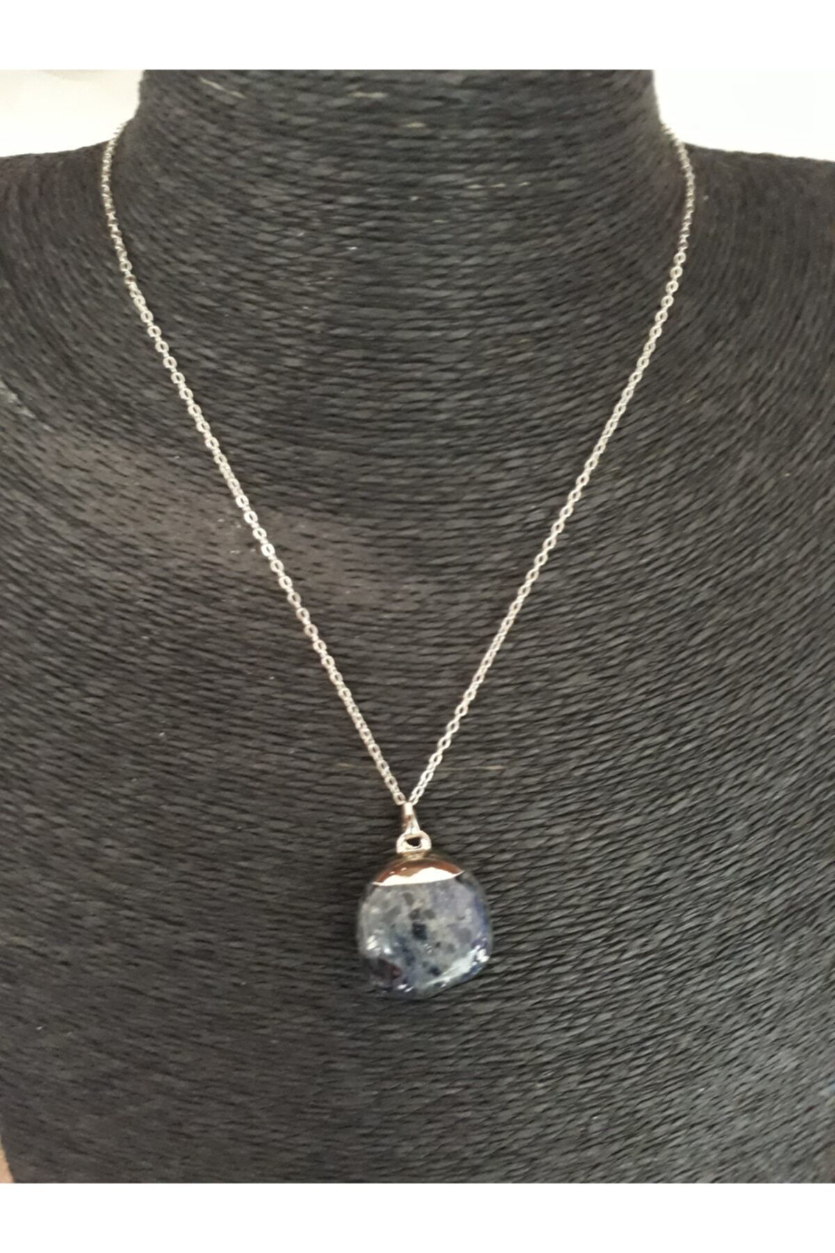 Sertifikalı Lapis Lazuli Doğal Taş Kolye Zincir Ve Ip Dahil Sertifikalı Lapis Lazuli Doğal Taş Kolye Zincir Ve Ip Dahil