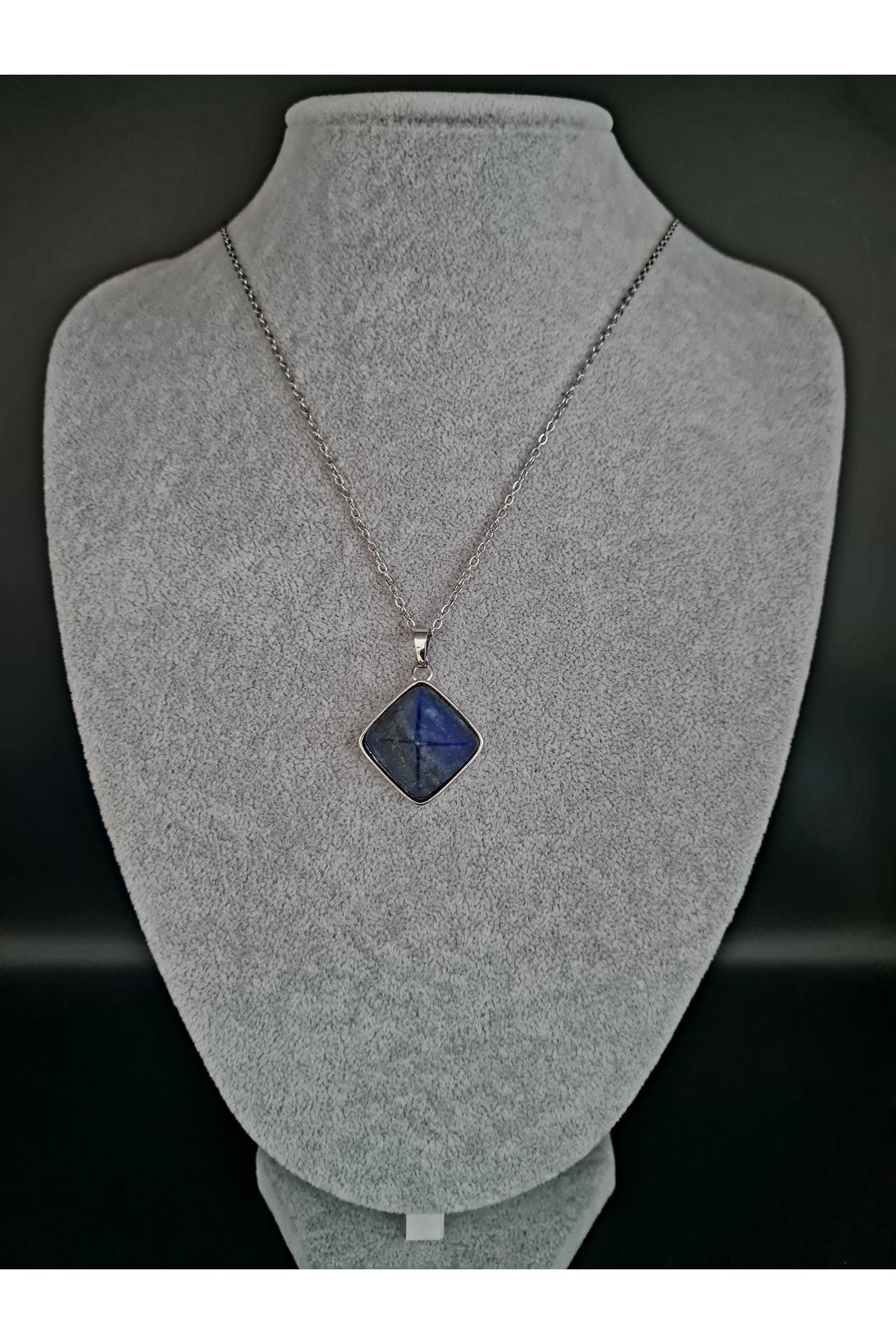 Sertifikalı Lapis Lazuli Doğal Taş Kolye Piramit Özel Kesim Aaa K Sertifikalı Lapis Lazuli Doğal Taş Kolye Piramit Özel Kesim Aaa K
