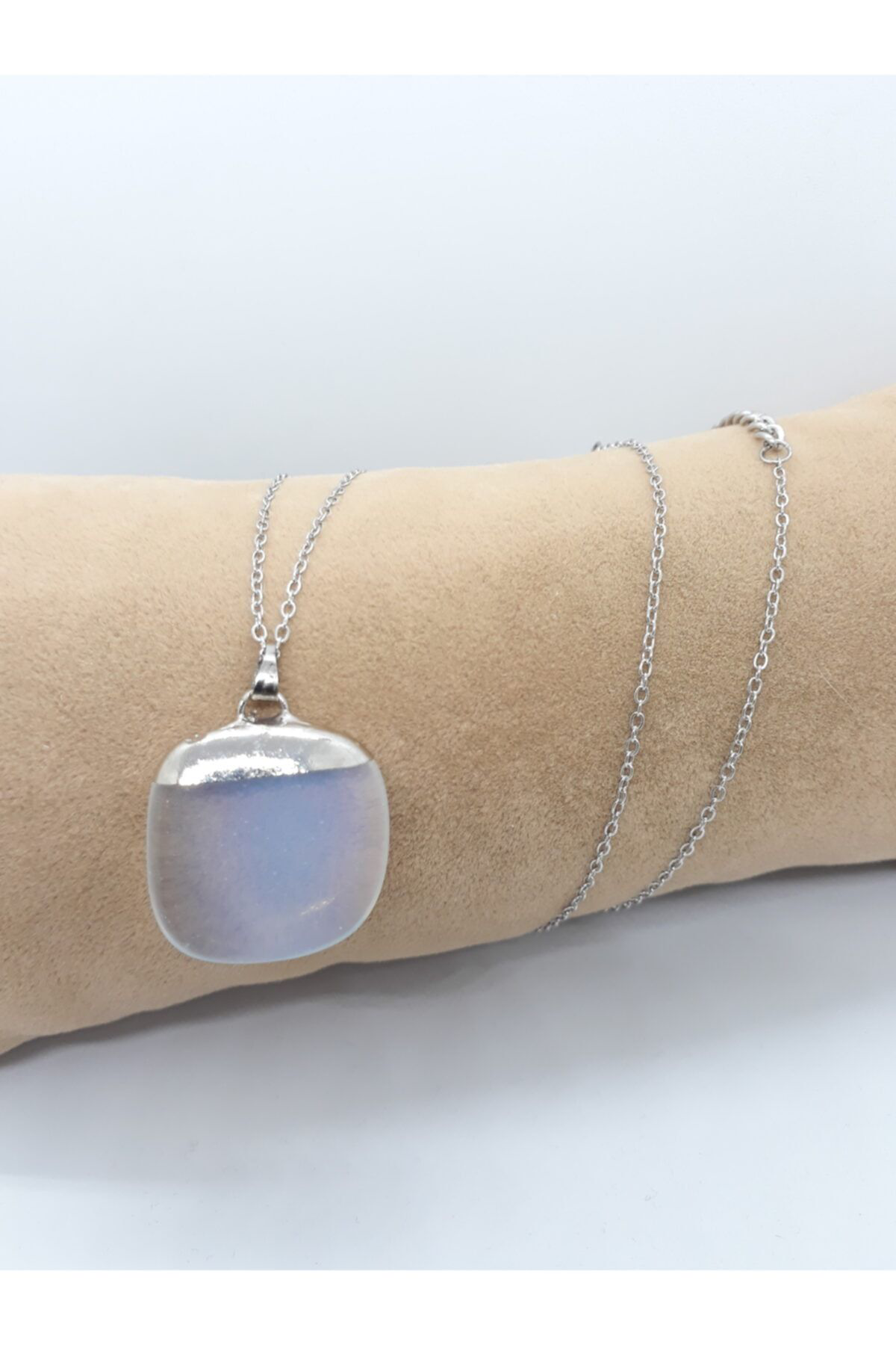 Sertifikalı Opal Taşı Doğal Taş Kolye (ZİNCİR VE İP DAHİL) Sertifikalı Opal Taşı Doğal Taş Kolye (ZİNCİR VE İP DAHİL)
