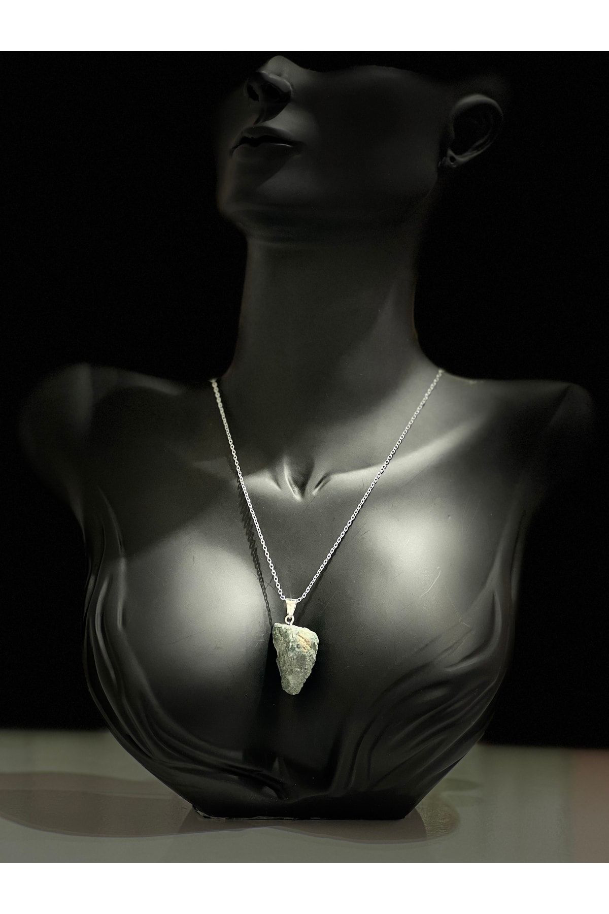 Gümüştel El Sanatlari Sertifikali Orijinal İşlenmemiş Doğal Taş Moss Agate Kolye Unisex